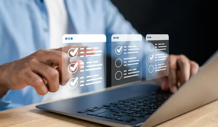 checklist-laptop-image-card