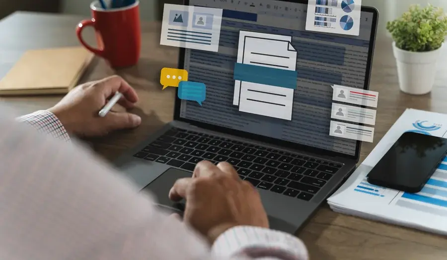 document-laptop-image-card