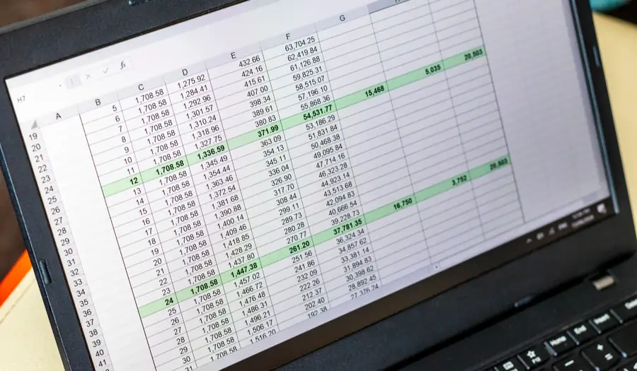 spreadsheet-closeup-image-card